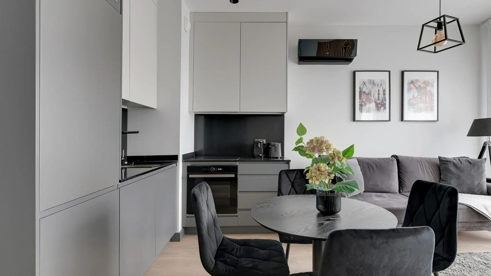 Scala City Center Apartments & Studios By Lion Apartments Gdansk Poland